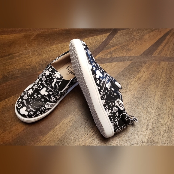 Disney Kids Shoes Mickey Mouse Black and White Size 13 - Picture 9 of 16